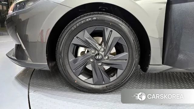 Hyundai Avante (CN7) id 3427421 из Кореи 15