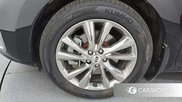 Kia The New Carnival id 3723724 из Кореи 15