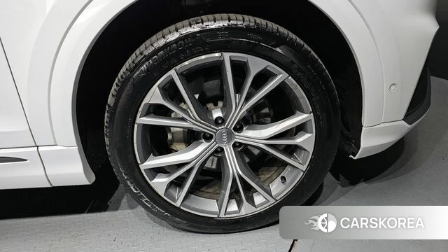 Audi Q8 (4M) id 3860937 из Кореи 15