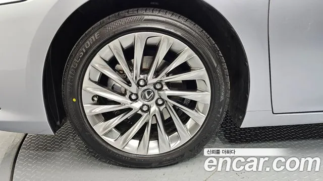 Lexus ES300h 7th generation id 2744403 из Кореи 15