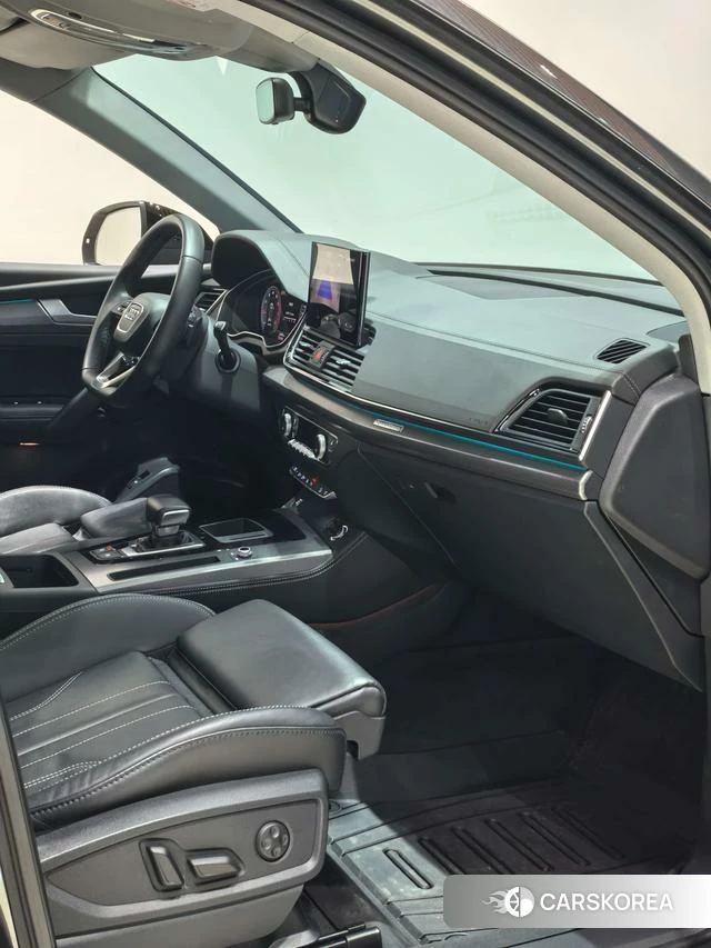 Audi Q5L id 4207146 из Китая 14