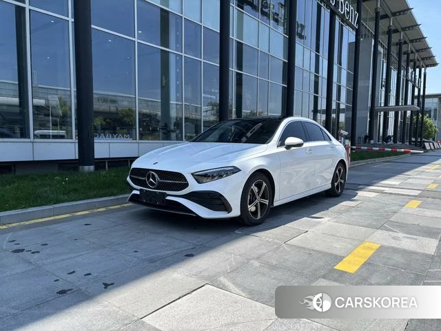 Mercedes-Benz Class A 2023 Белый из Китая, фото 5