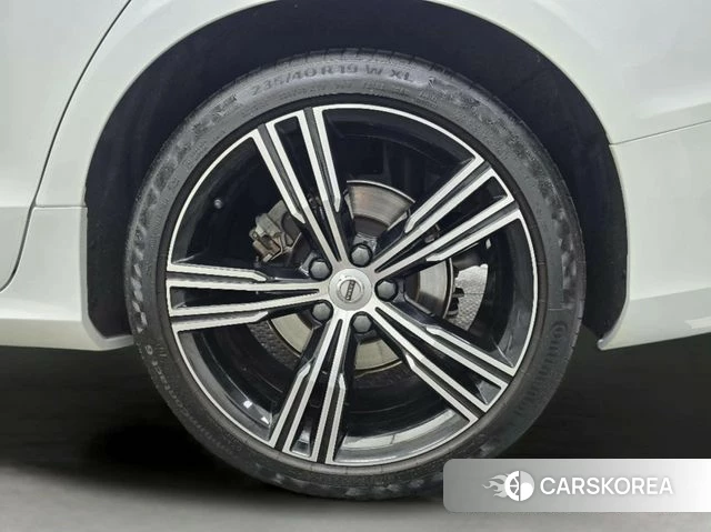 Volvo S60 3rd generation id 4018911 из Кореи 15