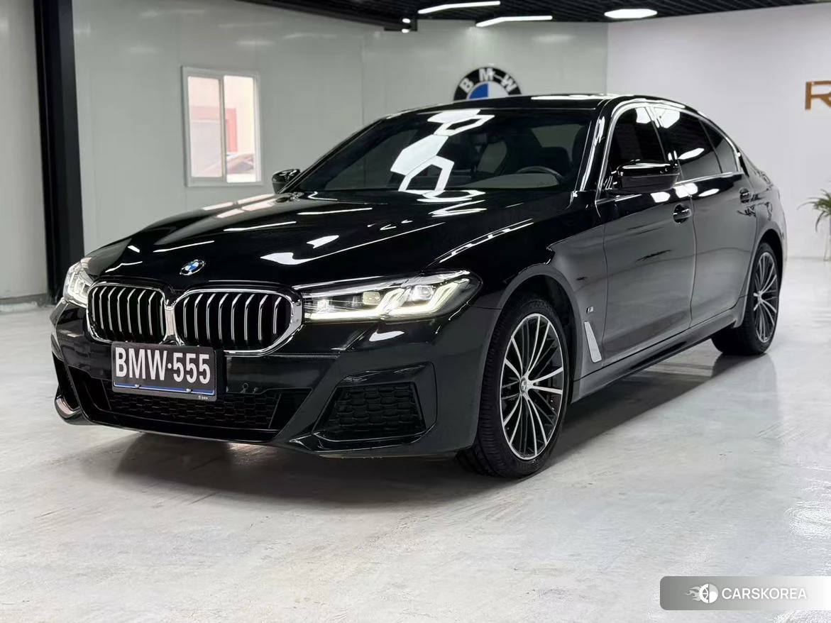 BMW 5 series 2023 Черный из Китая, фото 5