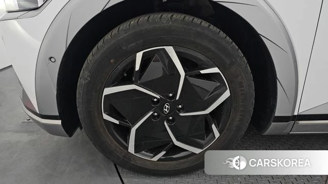 Hyundai Ionic 5 id 3897024 из Кореи 15