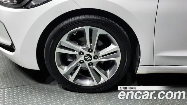 Hyundai Avante AD id 2484893 из Кореи 15