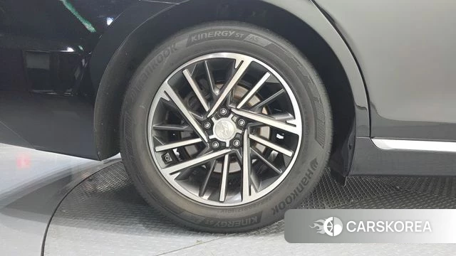 Hyundai The New Grandeur IG id 4361832 из Кореи 32