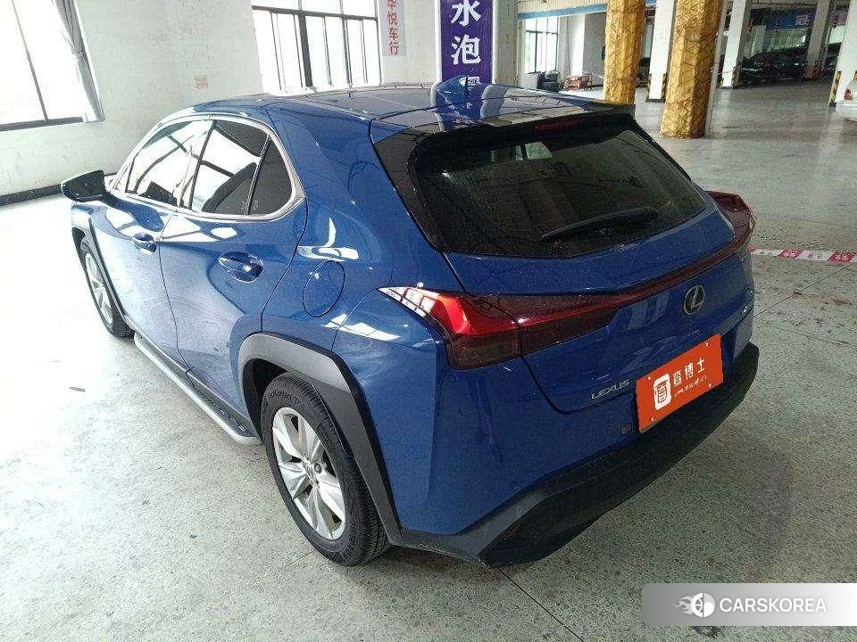Lexus UX id 4467845 из Китая 8