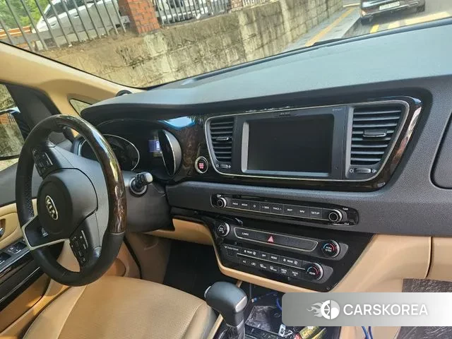 Kia The New Carnival id 2970856 из Кореи 8