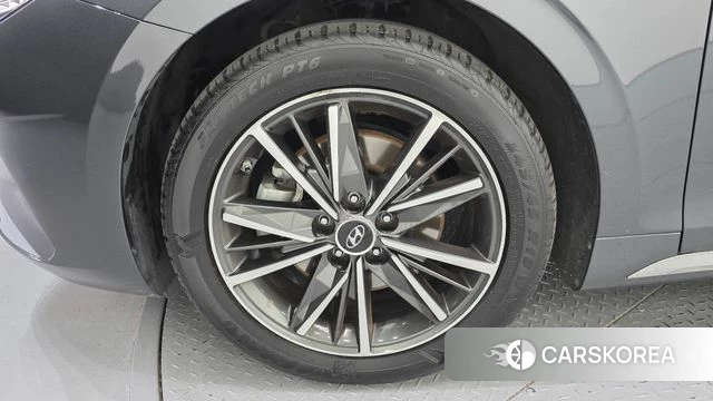 Hyundai The New Grandeur IG id 4395929 из Кореи 31