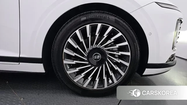 Hyundai Grandeur (GN7) id 3420483 из Кореи 15