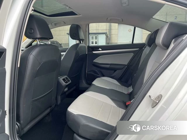 Volkswagen Bora id 4263239 из Китая 23