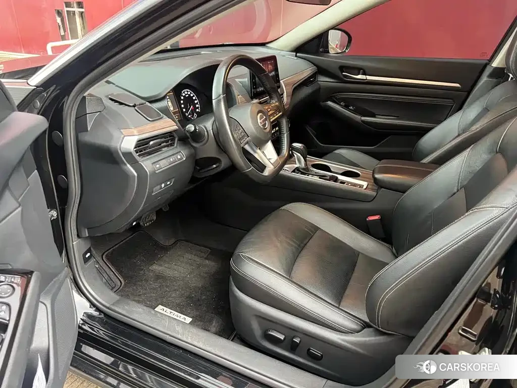 Nissan Altima 2022 Черный из Китая, фото 5