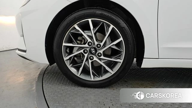 Hyundai The New Avante AD id 4477187 из Кореи 15