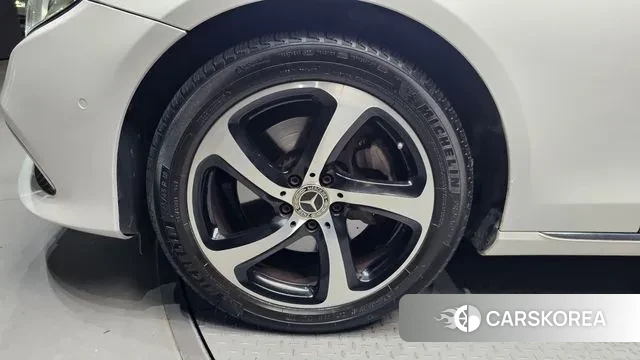 Mercedes-Benz E-Class W213 id 3060963 из Кореи 15