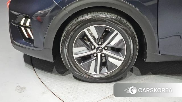 Kia The New Niro id 3807955 из Кореи 15