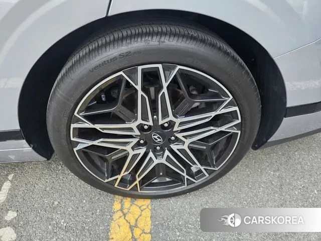 Hyundai Grandeur (GN7) id 3550485 из Кореи 15