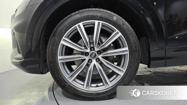 Audi Q8 (4M) id 4195809 из Кореи 28