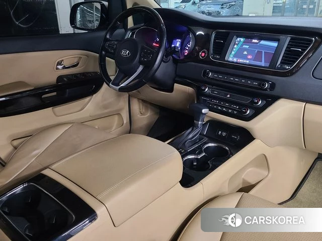 Kia The New Carnival 2019 Белый из Кореи, фото 5