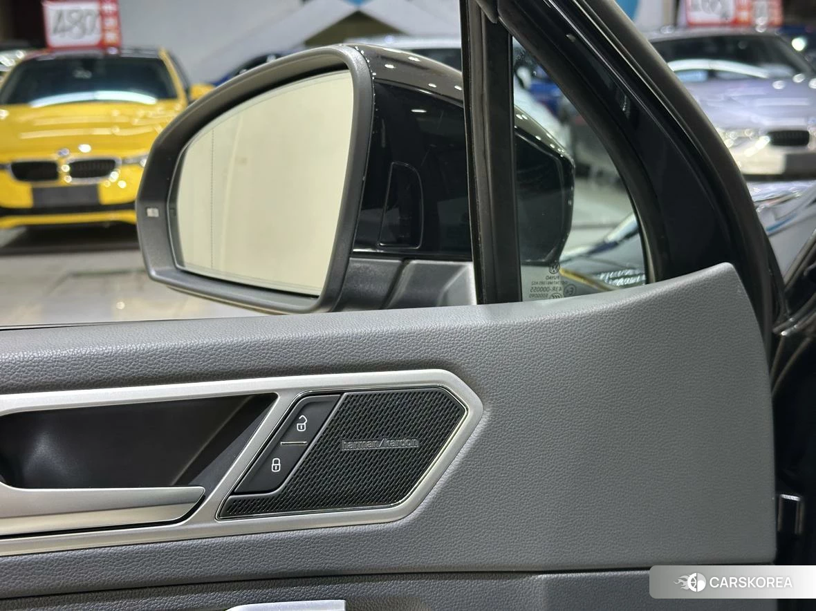 Volkswagen Tiguan L id 4498966 из Китая 9