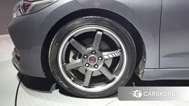 Hyundai Avante AD id 3709496 из Кореи 15