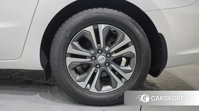 Kia The New Carnival id 3582993 из Кореи 15