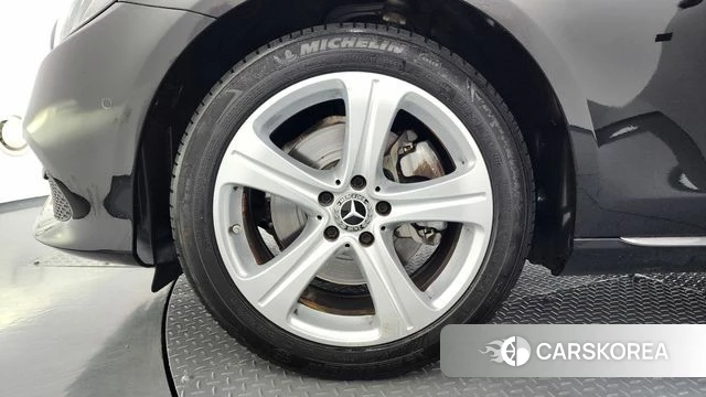 Mercedes-Benz E-Class W213 id 4698946 из Кореи 31