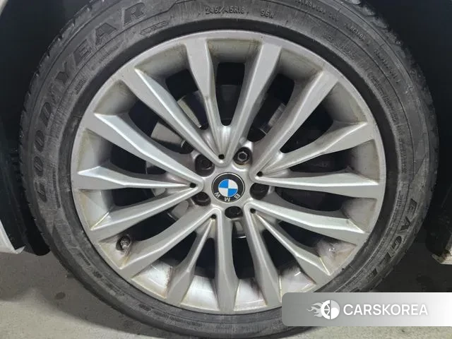 BMW 5 Series (G30) id 3449387 из Кореи 10