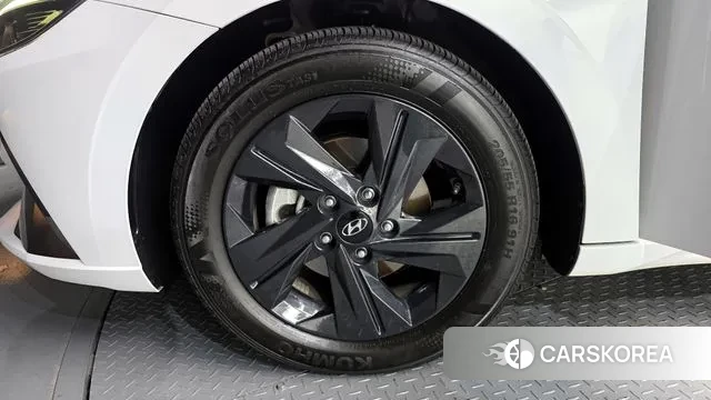 Hyundai Avante (CN7) id 3201334 из Кореи 15