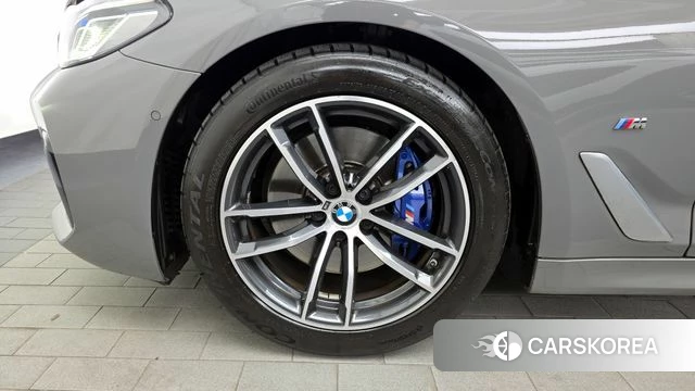 BMW 5 Series (G30) id 3871696 из Кореи 15