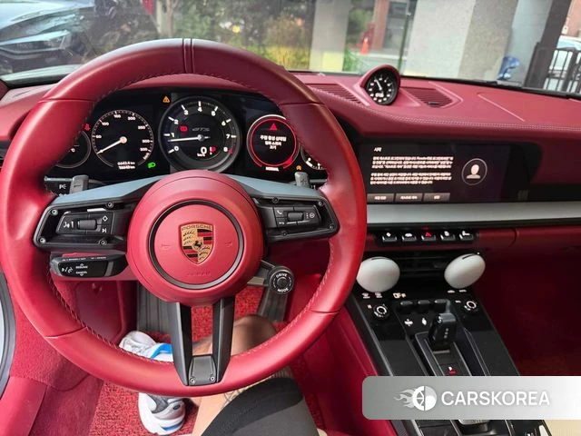 Porsche 911(992) id 4636565 из Кореи 8