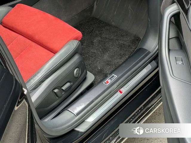 Audi A4L id 4273749 из Китая 18