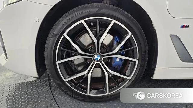 BMW 5 Series (G30) id 3433285 из Кореи 15