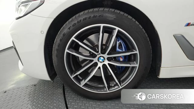 BMW 5 Series (G30) id 4362027 из Кореи 28