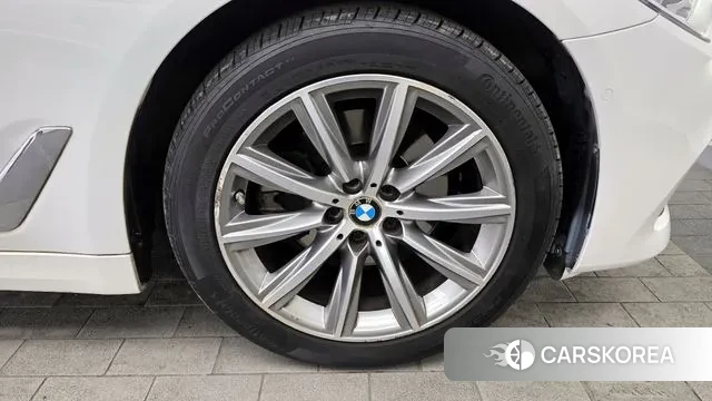 BMW 5 Series (G30) id 3661546 из Кореи 15