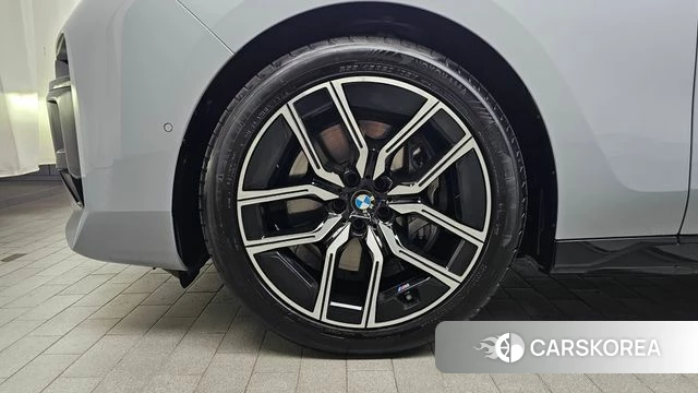 BMW 7 Series (G70) id 4441960 из Кореи 29