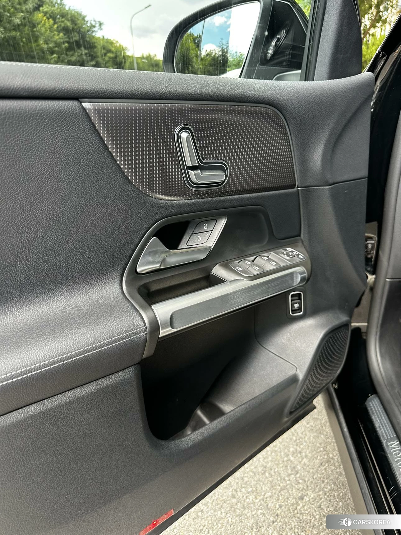 Mercedes-Benz GLB id 4421206 из Китая 7