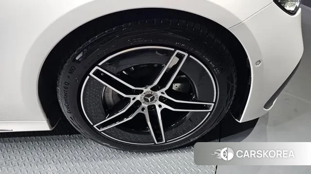 Mercedes-Benz E-Class W214 id 3538506 из Кореи 15