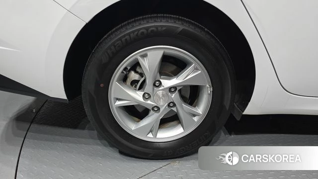 Hyundai Avante (CN7) id 3898941 из Кореи 15