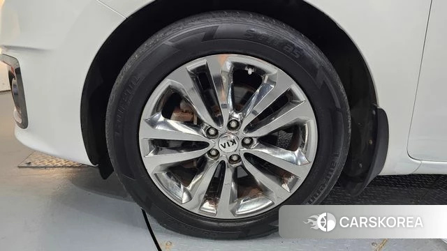 Kia All New Carnival id 4508744 из Кореи 15