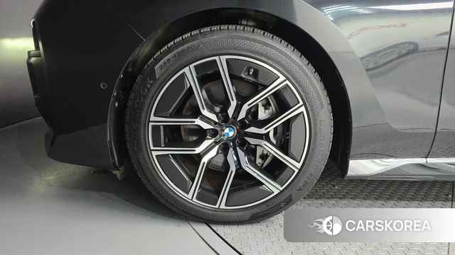 BMW 7 Series (G70) id 4623585 из Кореи 28