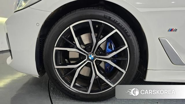 BMW 5 Series (G30) id 3864956 из Кореи 15