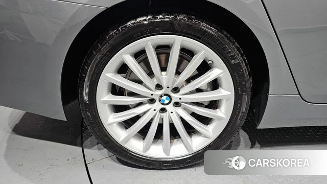 BMW 5 Series (G30) id 4494298 из Кореи 27