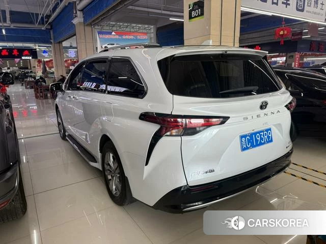 Toyota Saina 2025 Белый из Китая, фото 5