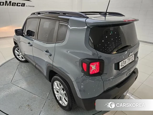 Jeep Renegade id 3297686 из Кореи 15