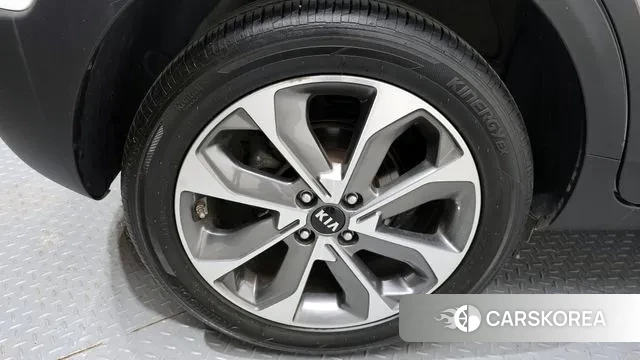 Kia Stonic id 3489331 из Кореи 15