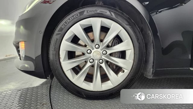 Tesla Model S id 4746659 из Кореи 15