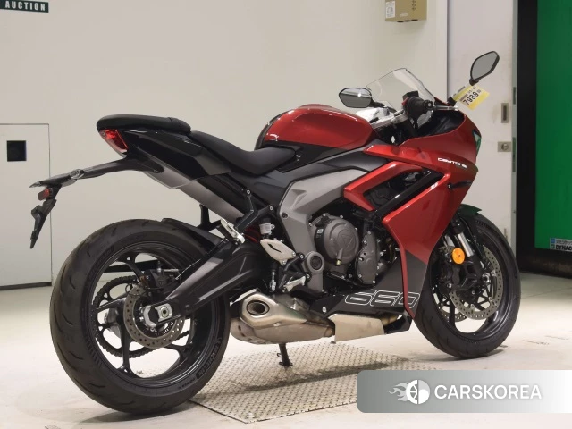 Triumph DAYTONA 660 2024 из Японии, фото 2