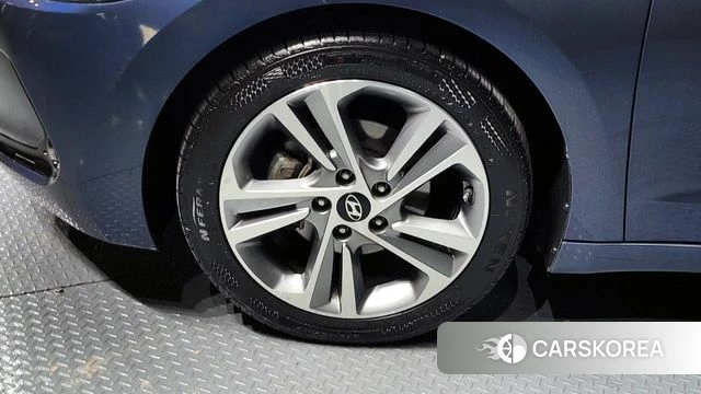 Hyundai Avante AD id 3845680 из Кореи 15