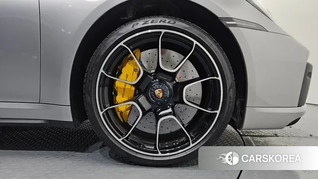 Porsche 911(992) id 3246769 из Кореи 15